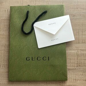 Gucci shopping bag with card
